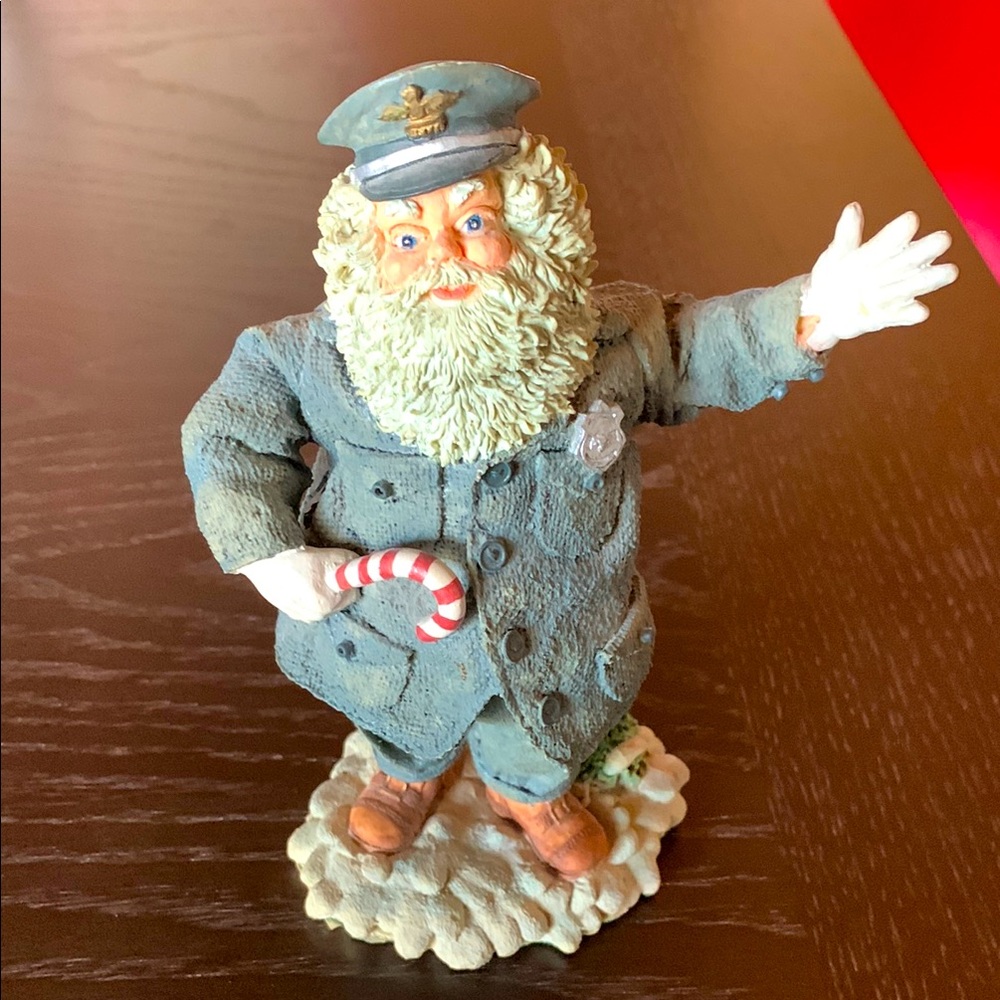 Vintage Policeman Santa 1991 Hamilton Gifts “ The Policeman ” figurine Christmas
